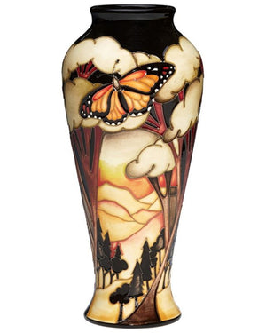 Moorcroft Monarch of the Mountainside Vase 122/8 - Ltd Ed 25