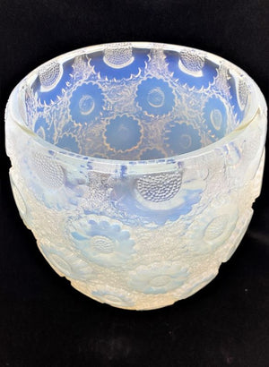 Rene Lalique Opalescent Paquerettes (Daisies) Vase
