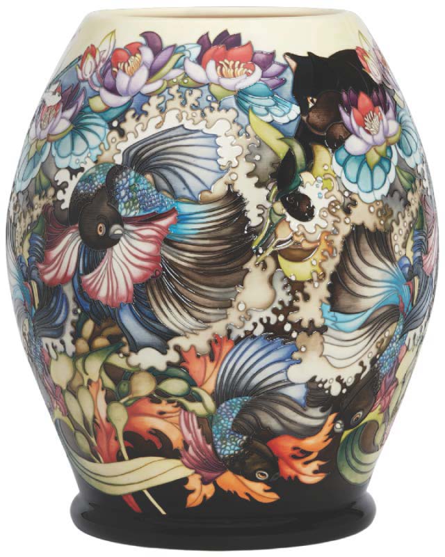 Moorcroft Catch Me If You Can Vase 67/16 - Ltd Ed 5