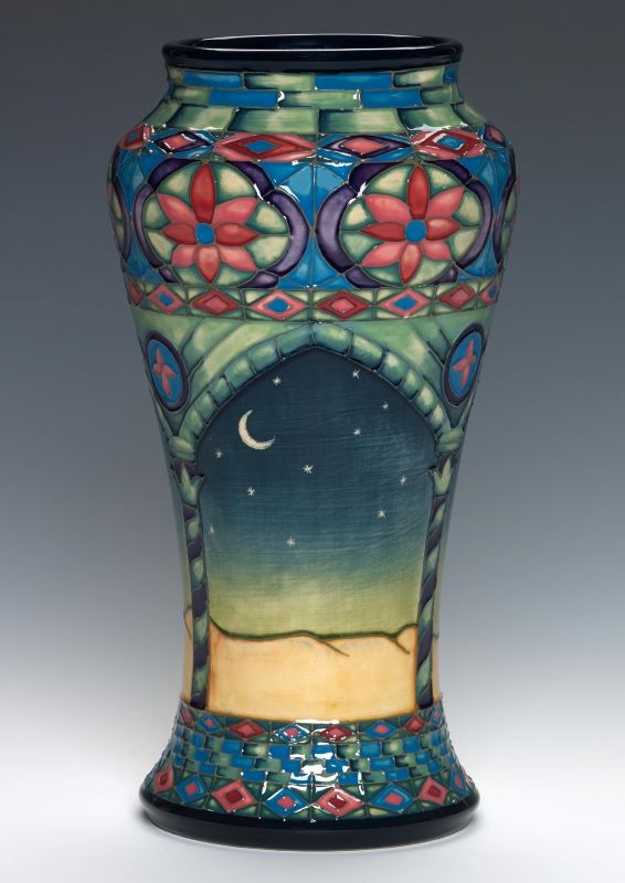 Moorcroft Mekness Vase 95/10 - Ltd Ed 20