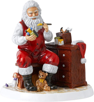 Royal Doulton Santa's Workshop 2020 Annual Father Christmas Figurine of the Year HN5932 - LAST ONE